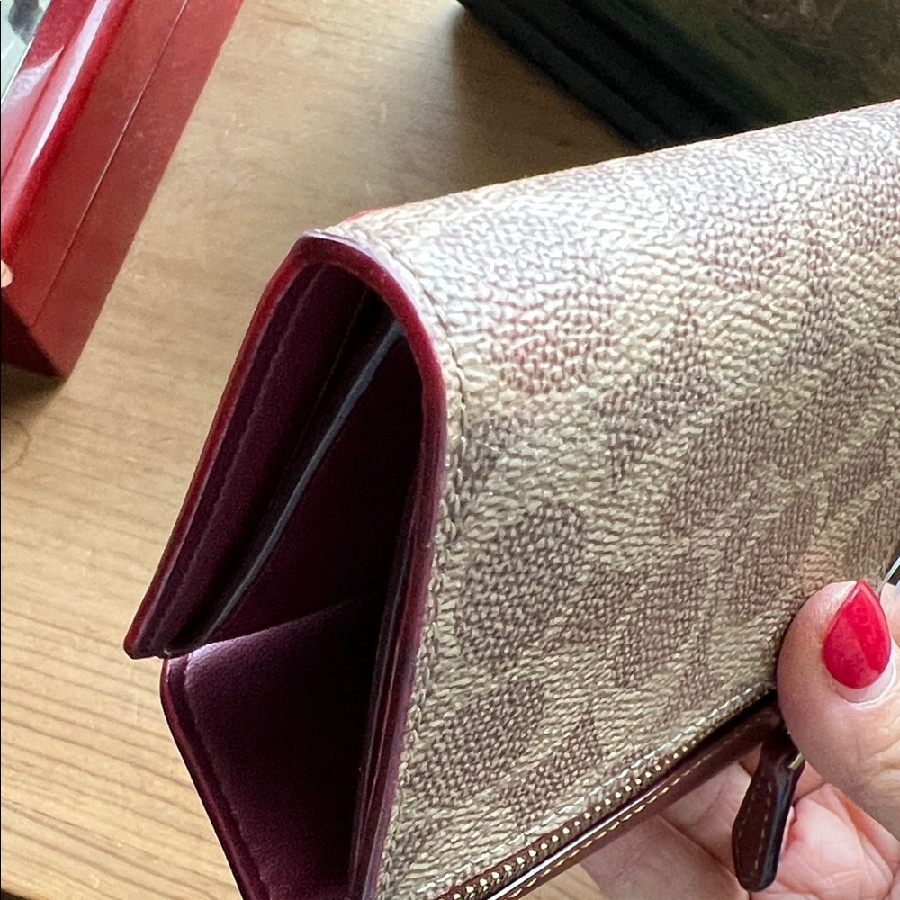 Coach Willow Signature Canvas Tote Bag and matching wallet - Picture 14 of 14